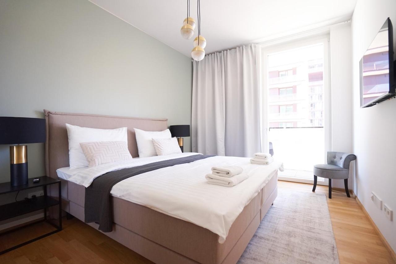 Exclusive 2-Bedroom Condo With Pool & Balcony Вена Экстерьер фото